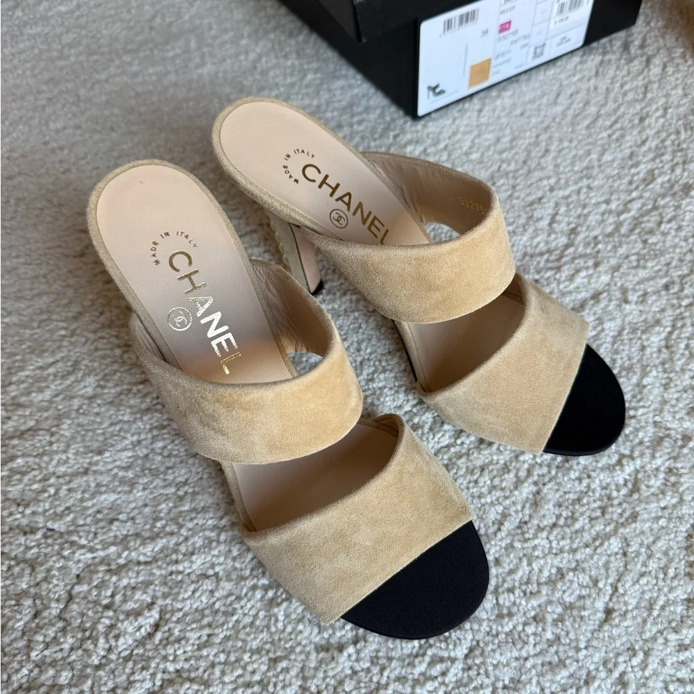 CHANEL  Beige Heels - Picture 6 of 8